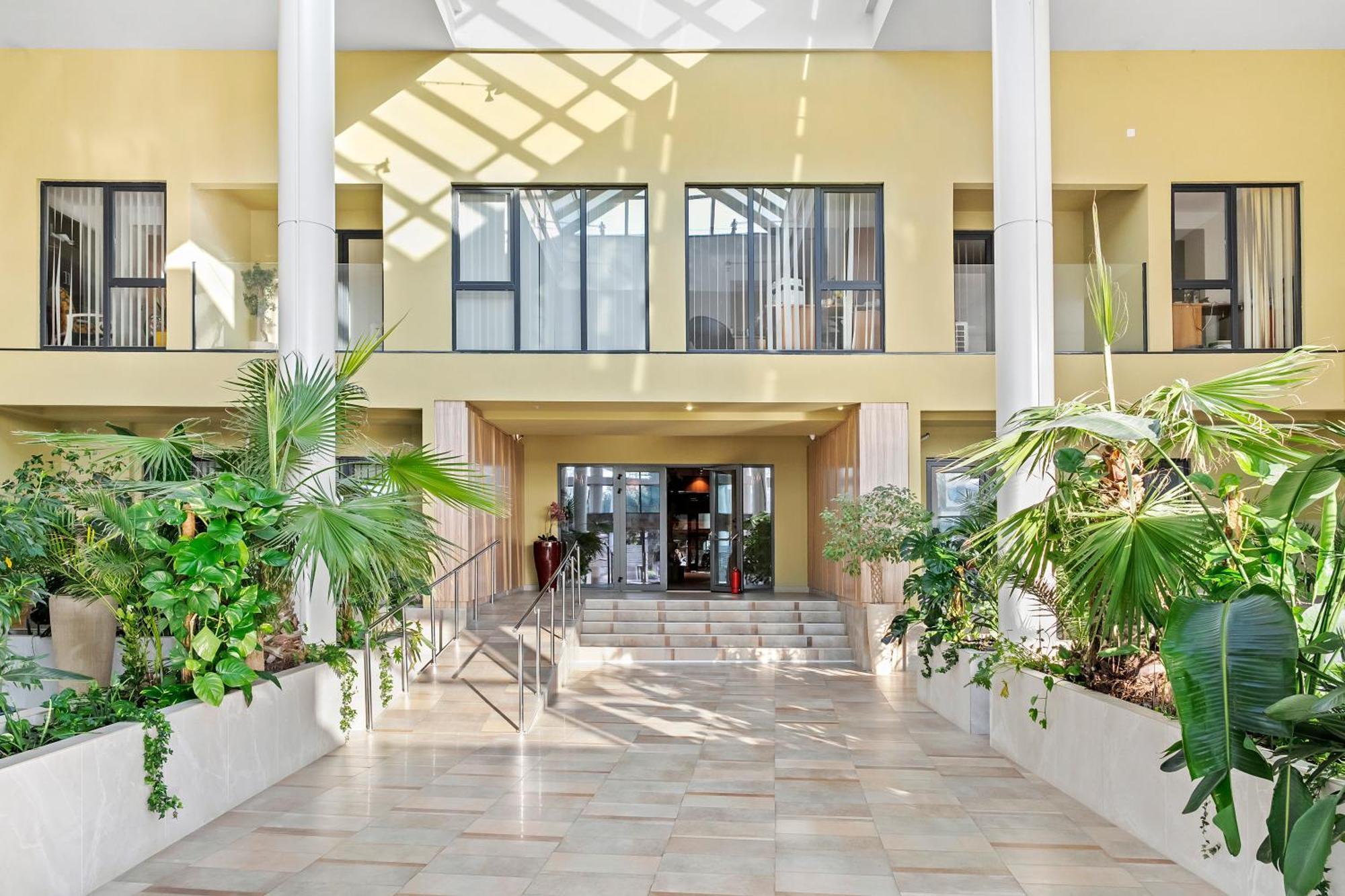 Rin Luxury Pool & Apartament