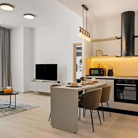Rin Luxury Apartments Pool & Spa Bucarest Esterno foto