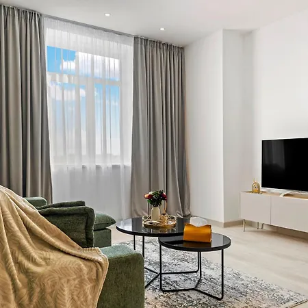 Rin Luxury Apartments Pool & Spa Bucarest Esterno foto
