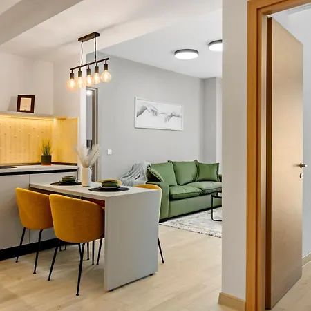 Rin Luxury Apartments Pool & Spa Bucarest Esterno foto