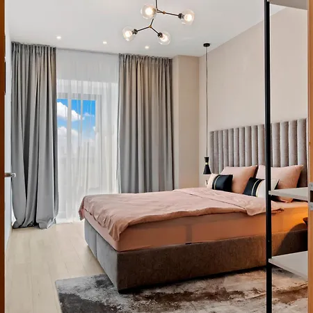 Rin Luxury Apartments Pool & Spa Bucarest Esterno foto