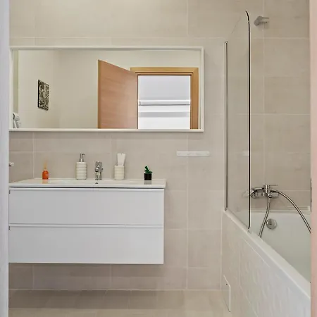 Rin Luxury Apartments Pool & Spa Bucarest Esterno foto