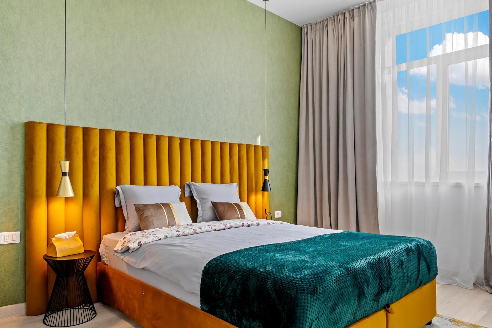 Rin Luxury Pool & Bucarest
