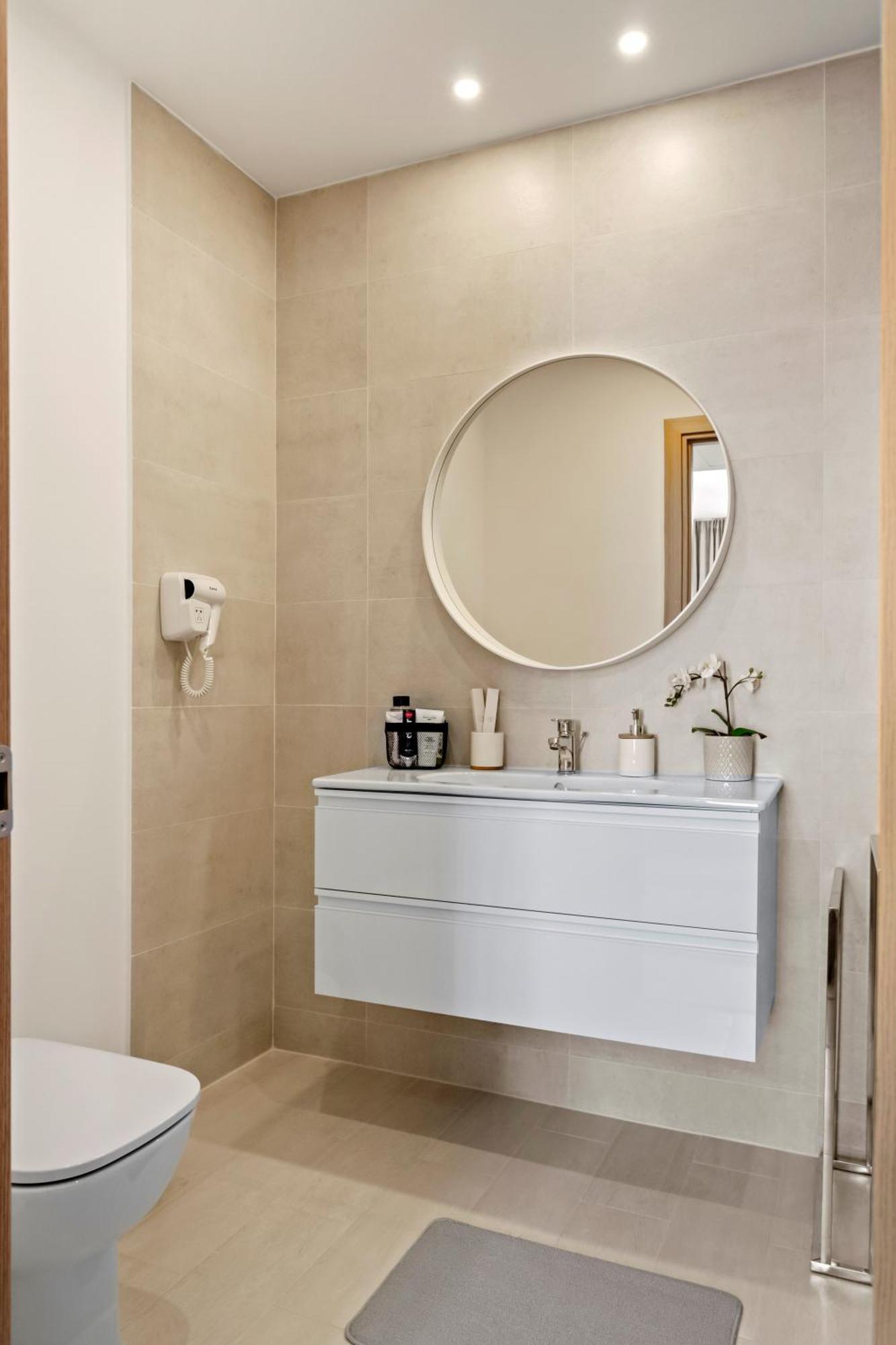 Rin Luxury Pool & Appartamento Bucarest